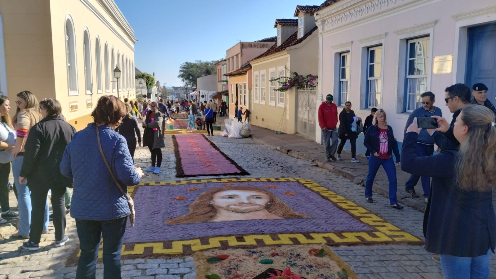 A Tradição dos tapetes de Corpus Christi na Lapa