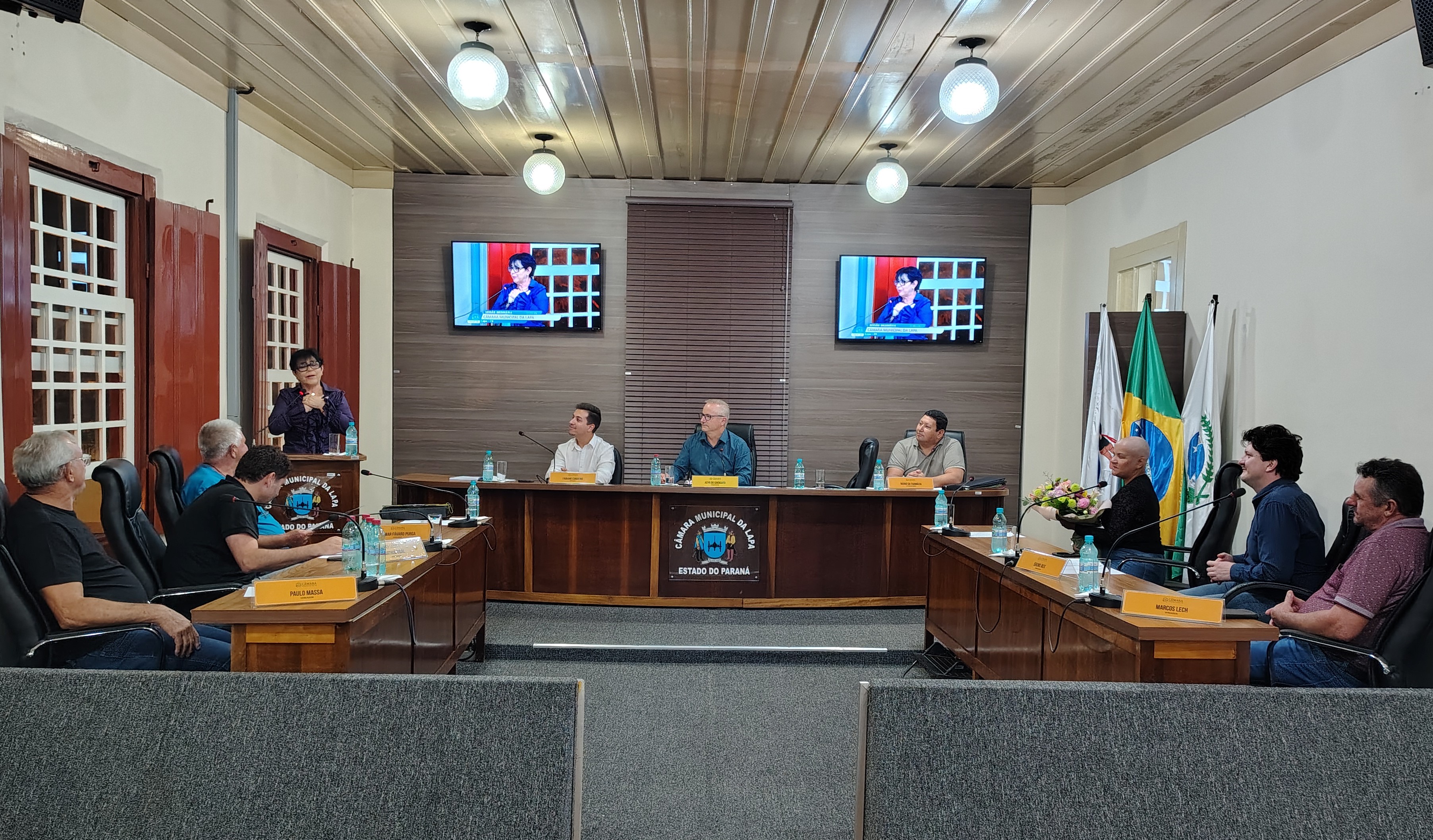 Câmara Municipal da Lapa homenageia a servidora Marilda Guimarães Scholz