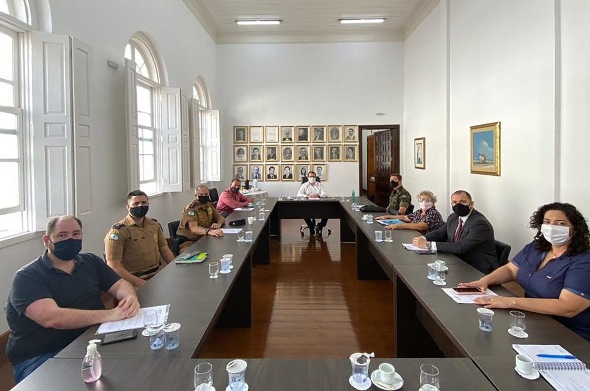 Gustavo Daou participa de reunião com autoridades para adoção de medidas mais rigorosas de combate ao Covid