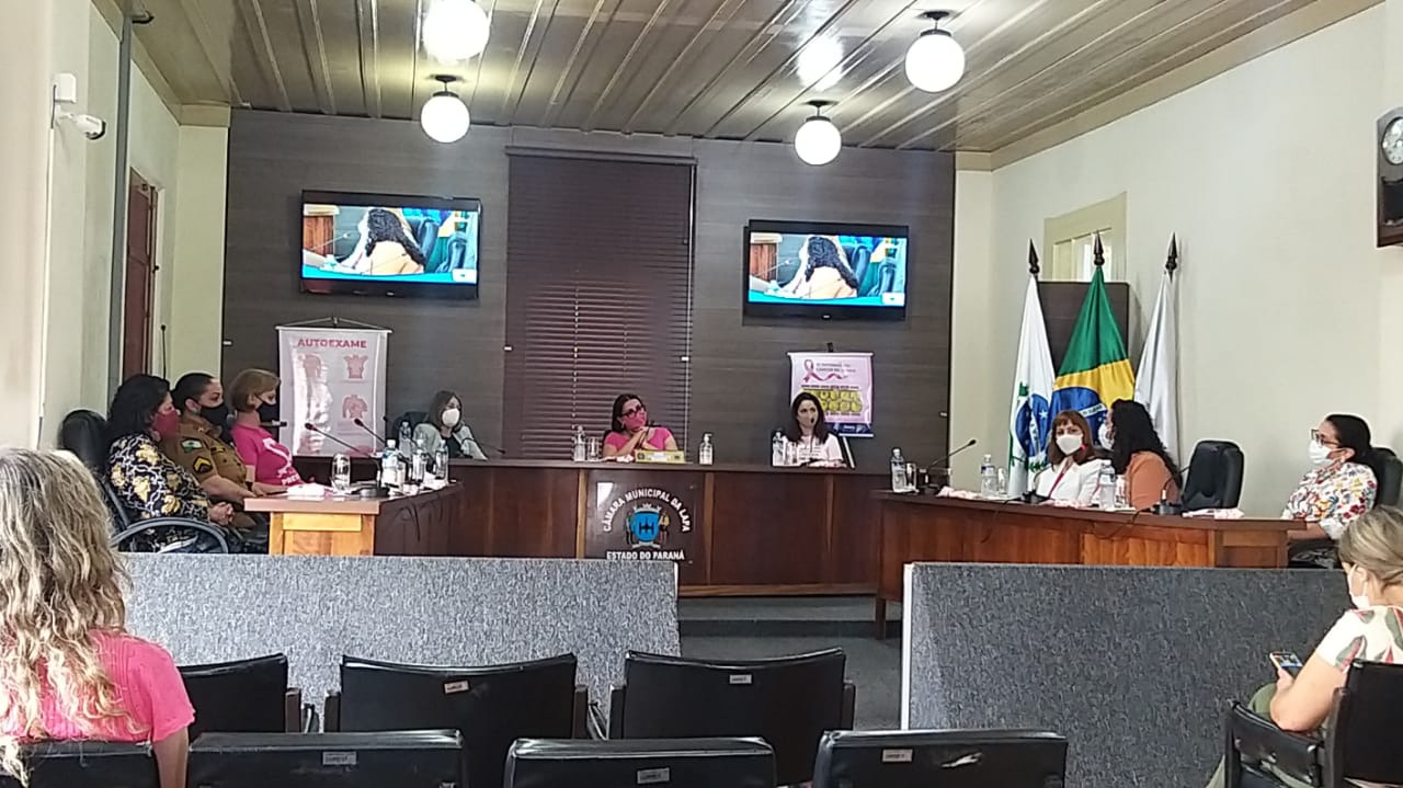 Realizada 1ª mesa redonda da Procuradoria da Mulher da Câmara Municipal