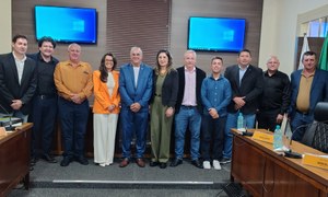 Sessão de homenagem na Câmara